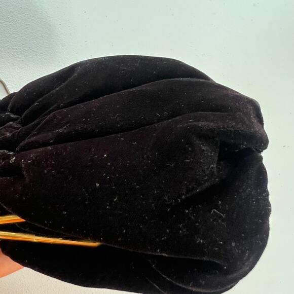 Black Red Velvet Evening Purse Small Silver Tone Shoulder Chain Strap Kisslock - Picture 3 of 9